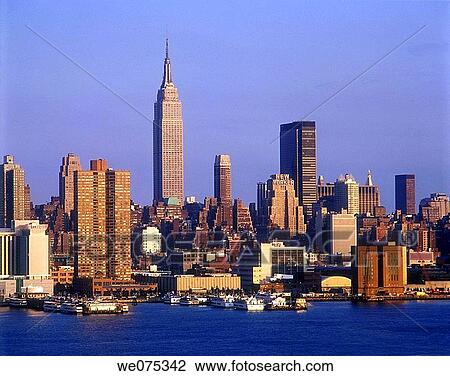 EMPIRE STATE BUILDING. MIDTOWN SKYLINE. MANHATTAN NEW YORK. USA View Large Photo Image Stock Image - EMPIRE STATE BUILDING. MIDTOWN SKYLINE. MANHATTAN NEW YORK. USA. Fotosearch