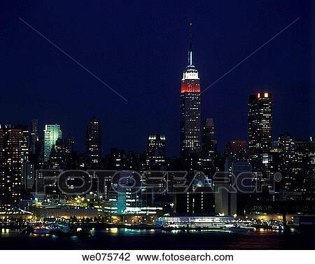 EMPIRE STATE BUILDING. MIDTOWN SKYLINE. MANHATTAN NEW YORK. USA View Large Photo Image Stock Image - EMPIRE STATE BUILDING. MIDTOWN SKYLINE. MANHATTAN NEW YORK. USA. Fotosearch