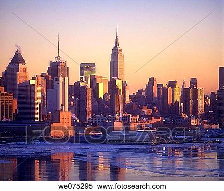 EMPIRE STATE BUILDING. MIDTOWN SKYLINE. MANHATTAN NEW YORK. USA View Large Photo Image Stock Photography - EMPIRE STATE BUILDING. MIDTOWN SKYLINE. MANHATTAN NEW YORK. USA. Fotosearch