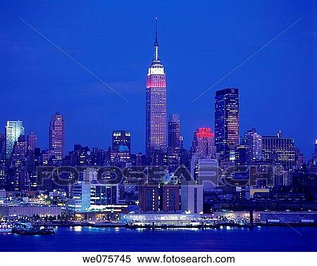 EMPIRE STATE BUILDING. MIDTOWN SKYLINE. MANHATTAN NEW YORK. USA View Large Photo Image Stock Photography - EMPIRE STATE BUILDING. MIDTOWN SKYLINE. MANHATTAN NEW YORK. USA. Fotosearch