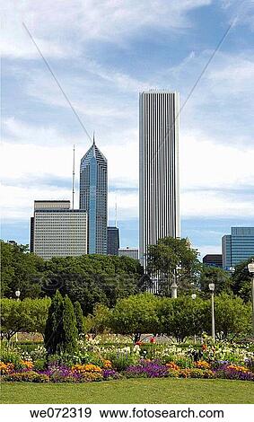 GRANT PARK CHICAGO. ILLINOIS. USA View Large Photo Image Stock Photo - GRANT PARK CHICAGO. ILLINOIS. USA. Fotosearch