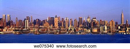 Stock Image - MIDTOWN SKYLINE. MANHATTAN NEW YORK. USA. Fotosearch