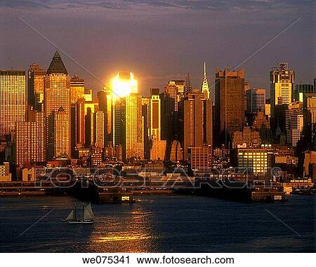 MIDTOWN SKYLINE. MANHATTAN NEW YORK. USA View Large Photo Image Stock Image - MIDTOWN SKYLINE. MANHATTAN NEW YORK. USA. Fotosearch
