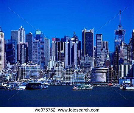 MIDTOWN SKYLINE. MANHATTAN NEW YORK. USA View Large Photo Image Stock Image - MIDTOWN SKYLINE. MANHATTAN NEW YORK. USA. Fotosearch