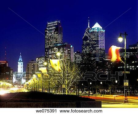 PARKWAY DOWNTOWN. PHILADELPHIA. PENNSYLVANIA. USA View Large Photo Image Stock Image - PARKWAY DOWNTOWN. PHILADELPHIA. PENNSYLVANIA. USA. Fotosearch