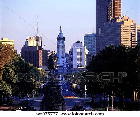 PARKWAY DOWNTOWN. PHILADELPHIA. PENNSYLVANIA. USA View Large Photo Image Stock Photo - PARKWAY DOWNTOWN. PHILADELPHIA. PENNSYLVANIA. USA. Fotosearch