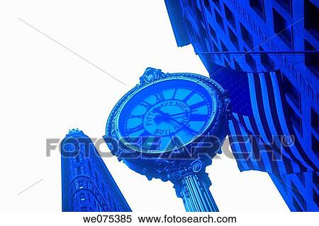 PUBLIC CLOCK BROADWAY. MANHATTAN NEW YORK. USA View Large Photo Image Stock Photography - PUBLIC CLOCK BROADWAY. MANHATTAN NEW YORK. USA. Fotosearch