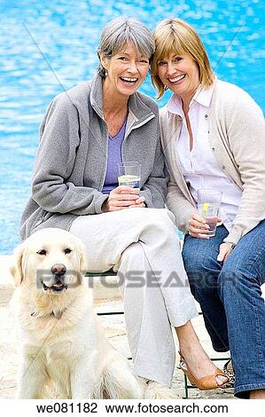 Stock Image - Alcoholic beverage, animal, amusement, Alcoholic drink, alcohol. Fotosearch