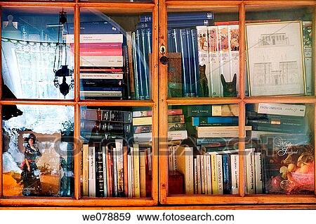 Stock Fotografie - at-home, gesloten, boekenkast, boek, regeling ... Stock Fotografie - at-home, gesloten, boekenkast, boek, regeling ...