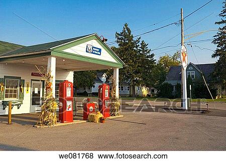 USA Illinois Route 66 Dwight 1933 Ambler-Becker Gas Station View Large Photo Image Stock Photo - USA Illinois Route 66 Dwight 1933 Ambler-Becker Gas Station. Fotosearch