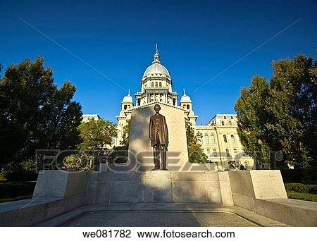 USA Illinois Springfield New Capitol Building Abraham Lincoln Statue View Large Photo Image Stock Image - USA Illinois Springfield New Capitol Building Abraham Lincoln Statue. Fotosearch