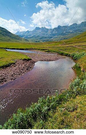 Stock Image - Aguas Tuertas, Pyrenees mountains. Huesca province, Aragon, Spain. Fotosearch