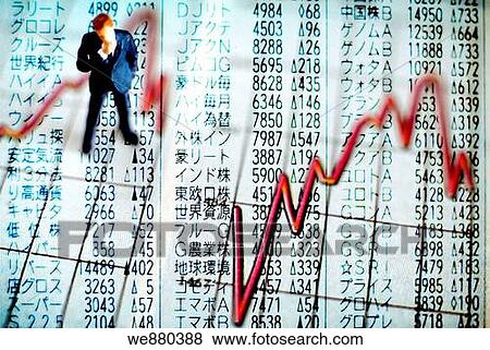 Stock Photo - Businessman - Ejecutivo observando grßfico. Fotosearch