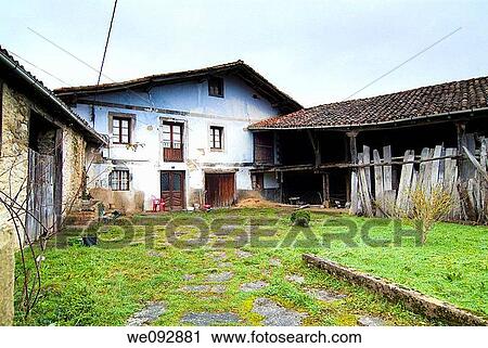 Casario en Izarra Alava View Large Photo Image Stock Image - Casario en Izarra Alava. Fotosearch