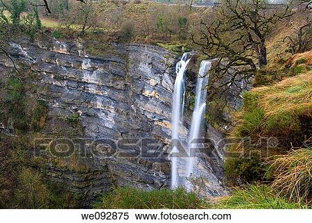 Stock Photography - Cascada de Gujuli Alava. Fotosearch
