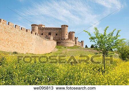 Castle. Belmonte, Cuenca province, Castilla La Mancha, Spain. View Large Photo Image Stock Image - Castle. Belmonte, Cuenca province, Castilla La Mancha, Spain.. Fotosearch