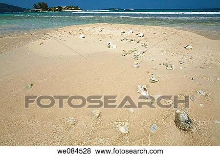 Chachauate Caye, Cayos Cochinos, Bay Islands, Honduras View Large Photo Image Stock Photo - Chachauate Caye, Cayos Cochinos, Bay Islands, Honduras. Fotosearch
