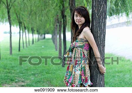 Stock Photo - Chinese girl. Fotosearch