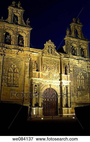 Collegiate church of Santa Maria de los Reales Alcazares (13th-19th century) in Plaza de Vazquez Molina at dusk, Ubeda. Jaen province, Andalucia, Spain View Large Photo Image Stock Photo - Collegiate church of Santa Maria de los Reales Alcazares (13th-19th century) in Plaza de Vazquez Molina at dusk, Ubeda. Jaen province, Andalucia, Spain. Fotosearch