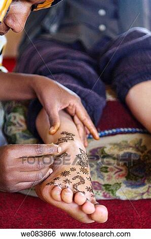 Henna tattoo, Chinguetti town, Sahara desert, Adrar Plateau, Mauritania View Large Photo Image Stock Photograph - Henna tattoo, Chinguetti town, Sahara desert, Adrar Plateau, Mauritania. Fotosearch