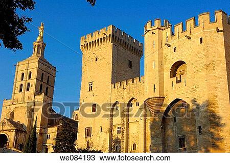 Stock Image - Papal Palace (Palais des Papes) and Notre-Dame des Doms cathedral, Avignon. Vaucluse, Provence-Alpes-C? te d? Azur, France. Fotosearch
