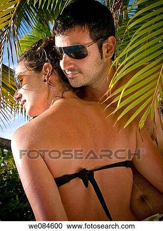 pareja feliz en Punta Cana, Rep·blica Dominicana View Large Photo Image Stock Image - pareja feliz en Punta Cana, Rep·blica Dominicana. Fotosearch