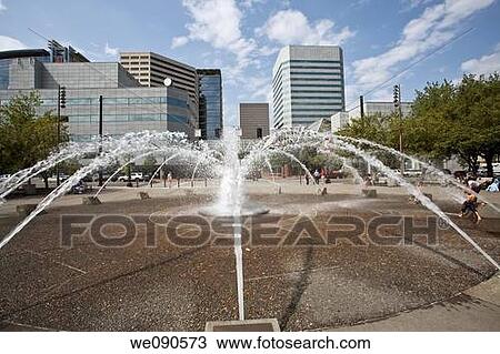 Waterfront Park is a park located on the west bank of the Willamette River in downtown Portland, Oregon View Large Photo Image Stock Image - Waterfront Park is a park located on the west bank of the Willamette River in downtown Portland, Oregon. Fotosearch