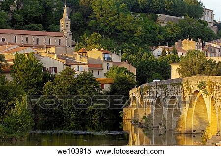 River Orb and Old Bridge? Pont Vieux? B? ziers H? rault, Languedoc-Roussillon Francia View Large Photo Image Stock Photography - River Orb and Old Bridge? Pont Vieux? B? ziers H? rault, Languedoc-Roussillon Francia. Fotosearch