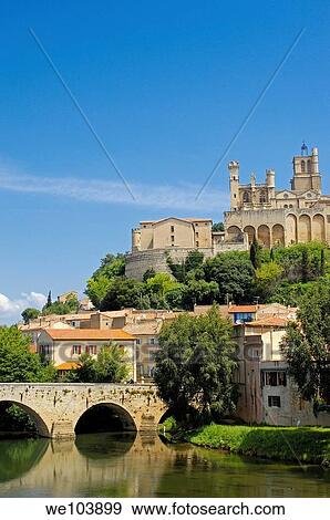 River Orb, Old Bridge? Pont Vieux? and St-Nazaire cathedral XIVth century B? ziers Languedoc-Roussillon Francia View Large Photo Image Stock Photo - River Orb, Old Bridge? Pont Vieux? and St-Nazaire cathedral XIVth century B? ziers Languedoc-Roussillon Francia. Fotosearch