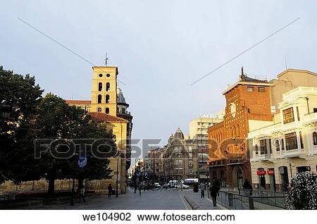 Stock Image - Calle Ancha street, Leon, Castilla-Leon, Spain. Fotosearch
