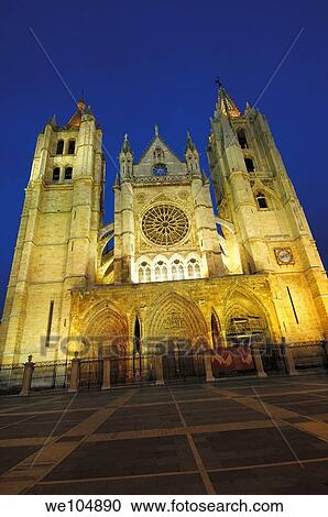 Gothic cathedral of Santa Maria de Regla at night, Leon, Castilla-Leon, Spain View Large Photo Image Stock Image - Gothic cathedral of Santa Maria de Regla at night, Leon, Castilla-Leon, Spain. Fotosearch