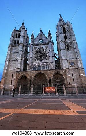 Gothic cathedral of Santa Maria de Regla at night, Leon, Castilla-Leon, Spain View Large Photo Image Stock Photo - Gothic cathedral of Santa Maria de Regla at night, Leon, Castilla-Leon, Spain. Fotosearch