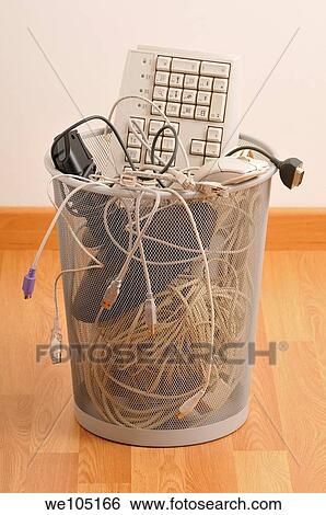 Old computer View Large Photo Image Stock Photograph - Old computer. Fotosearch