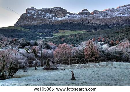 Pico San Vicente en Ramales de la Victoria Cantabria España Europa View Large Photo Image Stock Photography - Pico San Vicente en Ramales de la Victoria Cantabria España Europa. Fotosearch