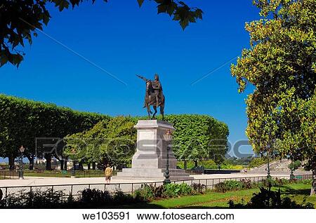 Promenade du Peyrou, Montpellier, Herault, Languedoc-Roussillon, France View Large Photo Image Stock Image - Promenade du Peyrou, Montpellier, Herault, Languedoc-Roussillon, France. Fotosearch