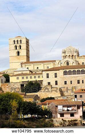 Romanesque cathedral (12th century) and Douro river, Zamora, Via de la Plata, Castilla-Leon, Spain View Large Photo Image Stock Photography - Romanesque cathedral (12th century) and Douro river, Zamora, Via de la Plata, Castilla-Leon, Spain. Fotosearch