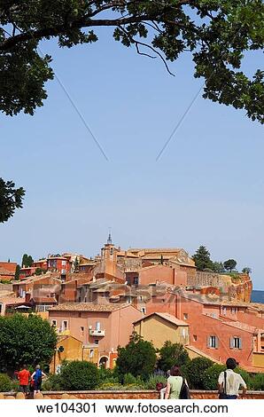 Roussillon, Vaucluse, Provence-Alpes-Côte d´Azur, France View Large Photo Image Stock Image - Roussillon, Vaucluse, Provence-Alpes-Côte d´Azur, France. Fotosearch