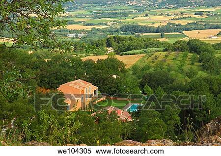 Stock Photography - Roussillon, Vaucluse, Provence-Alpes-Côte d´Azur, France. Fotosearch