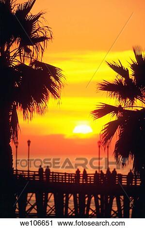 A beautiful sunset along the California coast View Large Photo Image Stock Image - A beautiful sunset along the California coast. Fotosearch