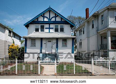 Single-family detached home View Large Photo Image Stock Image - Single-family detached home. Fotosearch