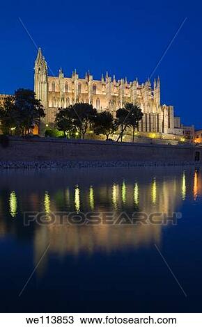 Cathedral at night, Palma, Mallorca, Spain View Large Photo Image Stock Image - Cathedral at night, Palma, Mallorca, Spain. Fotosearch