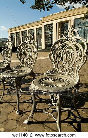 Longwood Garden, Kennett Square, Chester County, Pennsylvania, plants, flowers, Conservatory building, housing floral displays year round View Large Photo Image Stock Image - Longwood Garden, Kennett Square, Chester County, Pennsylvania, plants, flowers, Conservatory building, housing floral displays year round. Fotosearch