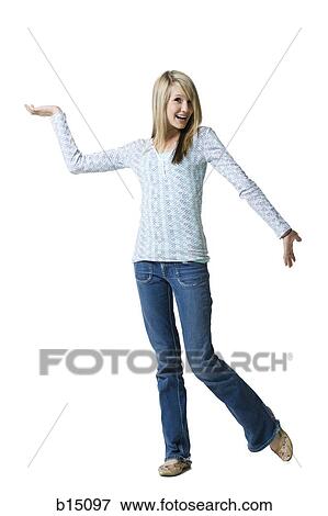 十代女の子の微笑 そして ポーズを取る 写真館 イメージ館 B Fotosearch