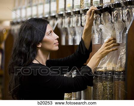 Stock Image - market scene. Fotosearch