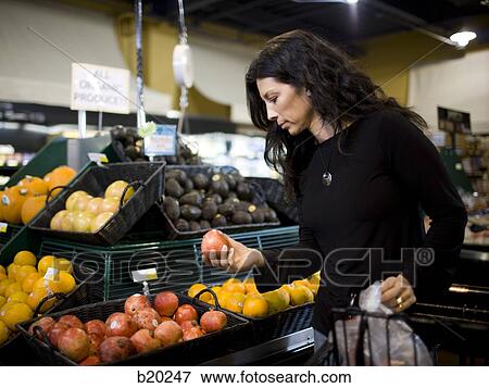 Stock Photo - market scene. Fotosearch