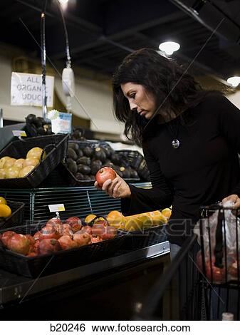 Stock Photograph - market scene. Fotosearch