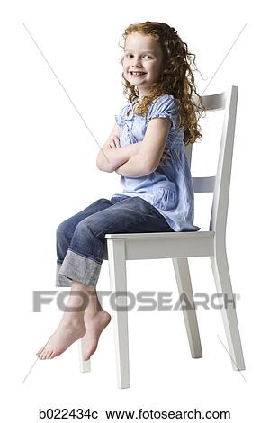 女の子 椅子に座る ストックイメージ Bc Fotosearch