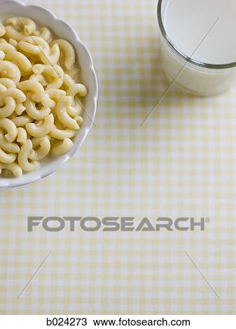 Stock Image - bowl of macaroni and cheese. Fotosearch