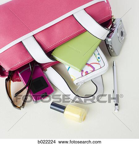 contents of a purse View Large Photo Image Picture - contents of a purse. Fotosearch