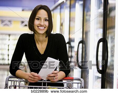 woman grocery shopping View Large Photo Image Stock Image - woman grocery shopping. Fotosearch